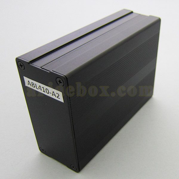 نمای جانبی جعبه آلومینیومی تقویت کننده الکترونیکی ABL410-A2