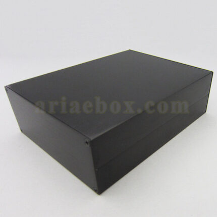 نمای سه بعدی جعبه رومیزی اکسترود آلومینیومی الکترونیکی ABL428-A2/L160